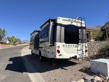 2013 COACHMEN CONCORD 300TS