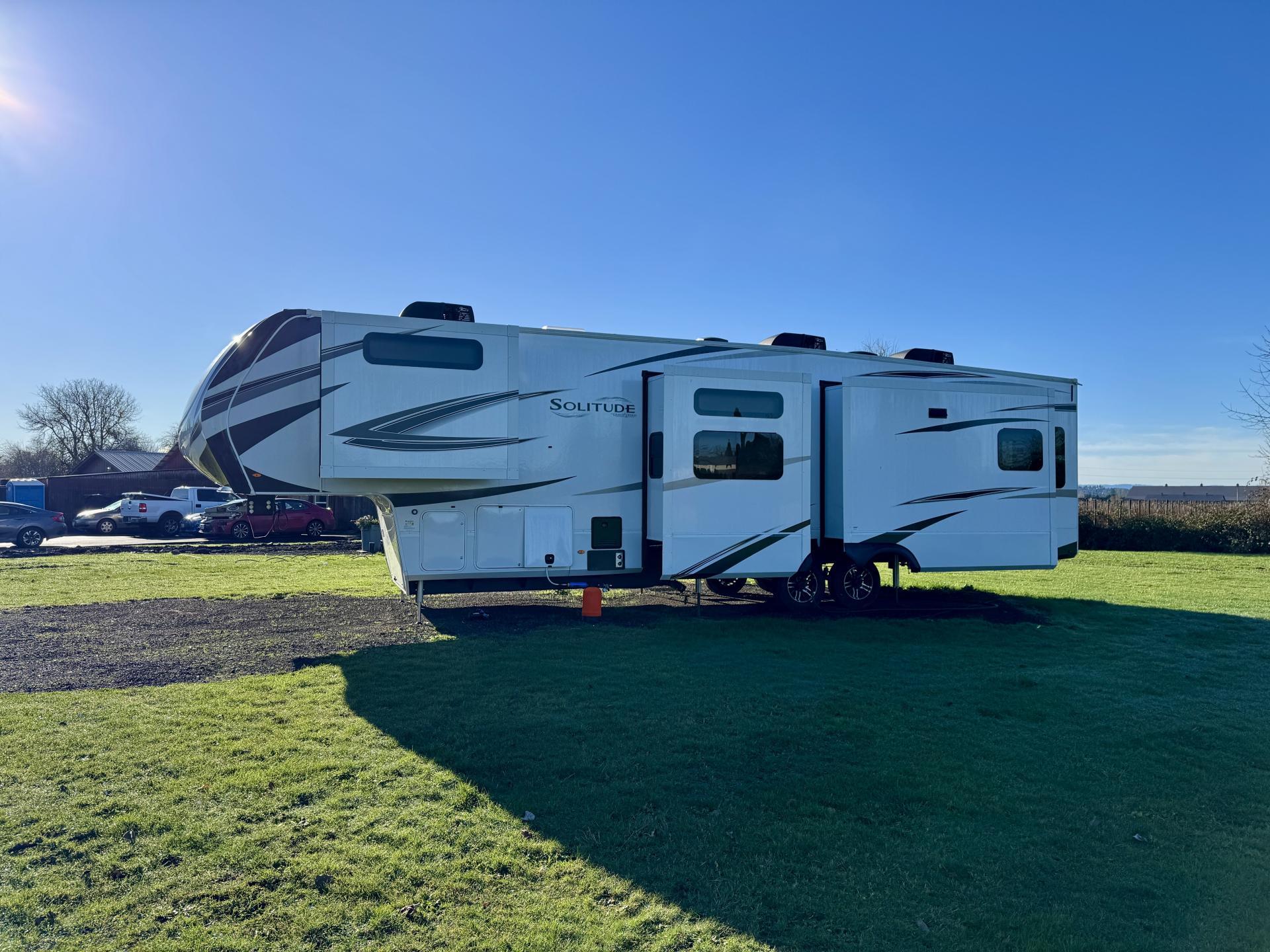 2025 GRAND DESIGN SOLITUDE 378MBS