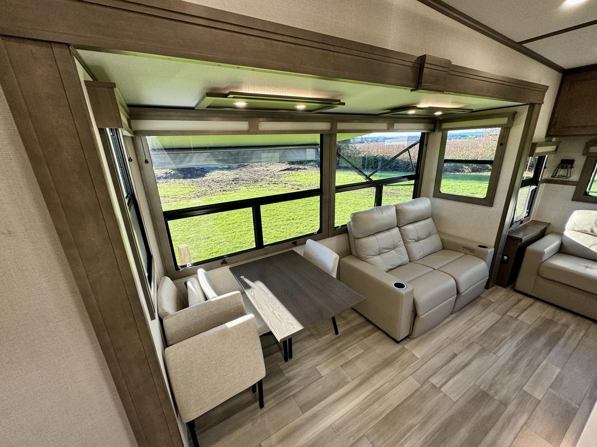 2025 GRAND DESIGN SOLITUDE 378MBS