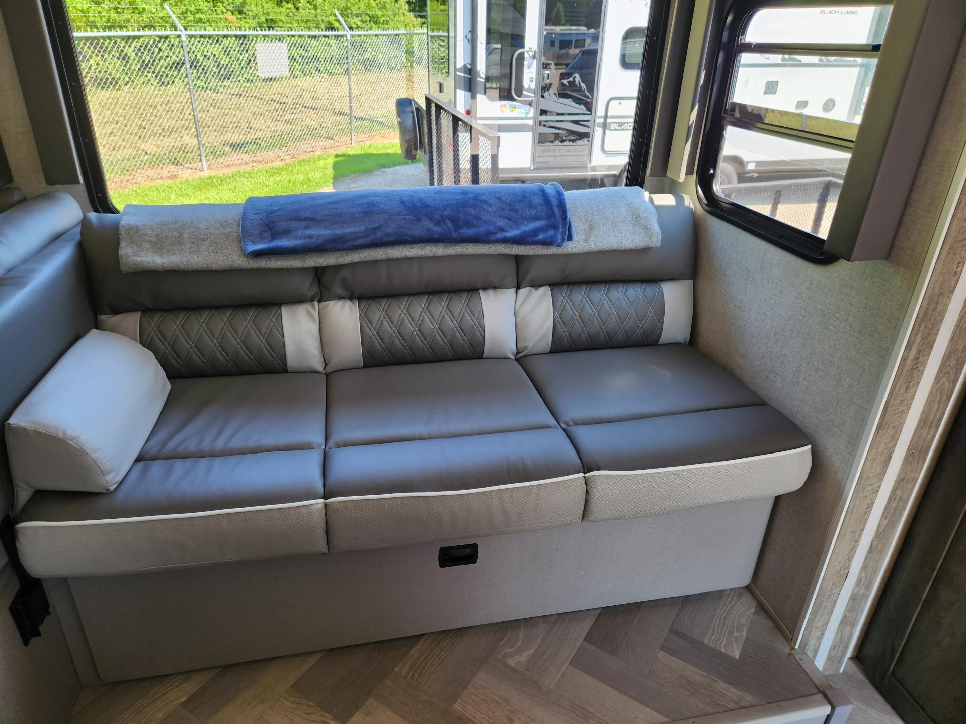 2021 FOREST RIVER SALEM CRUISE LITE 273QBXL