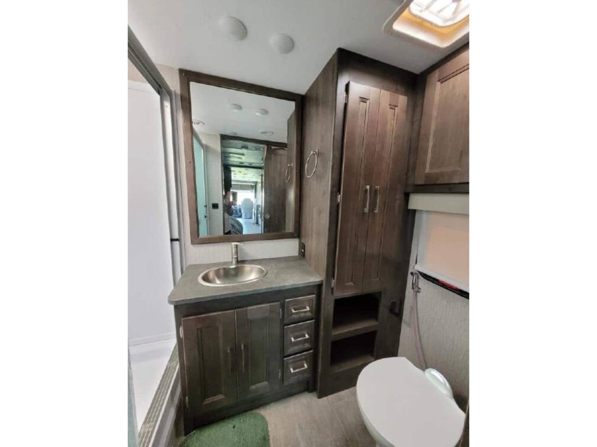 2022 COACHMEN MIRADA 35ES