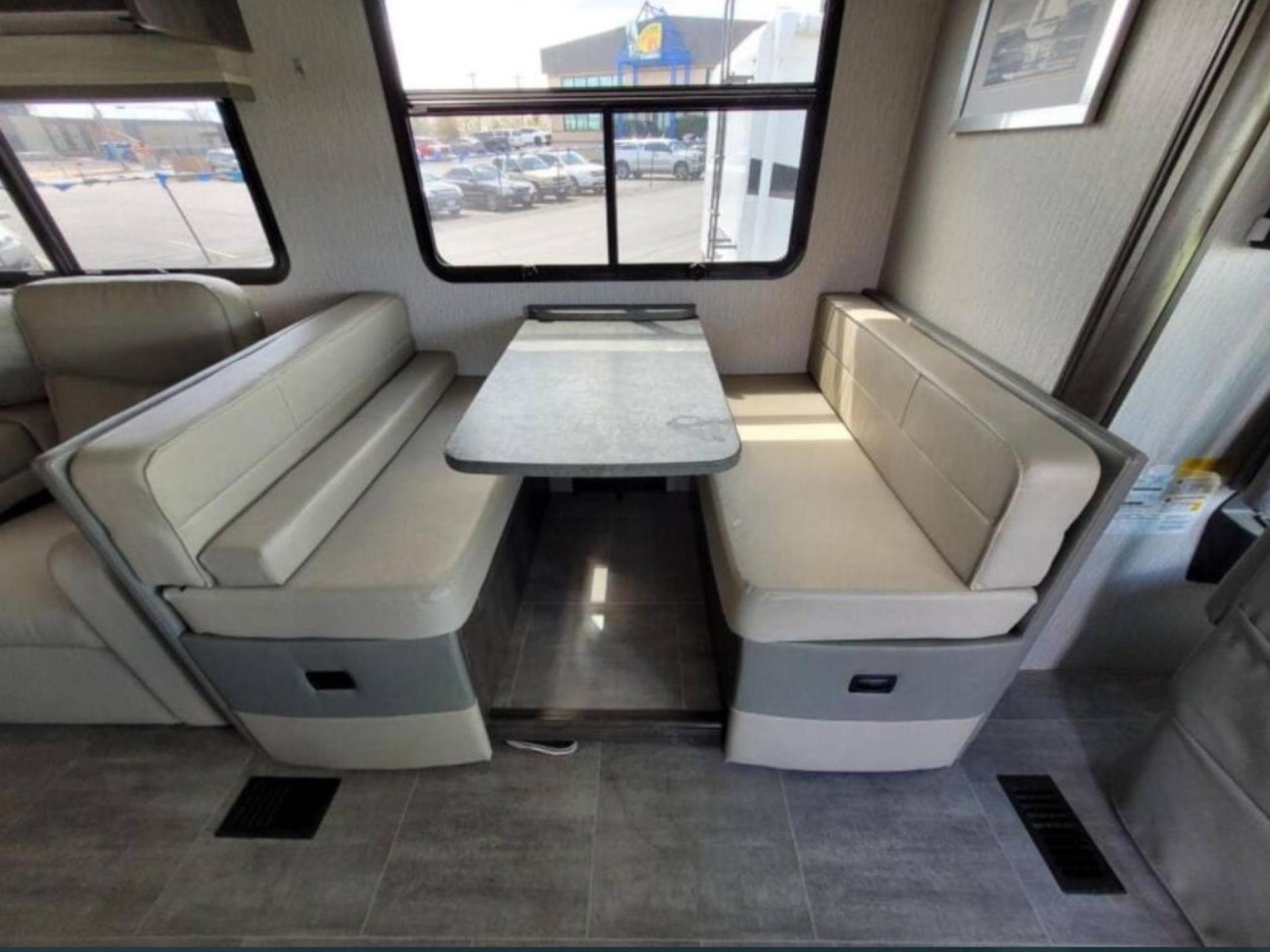 2022 COACHMEN MIRADA 35ES