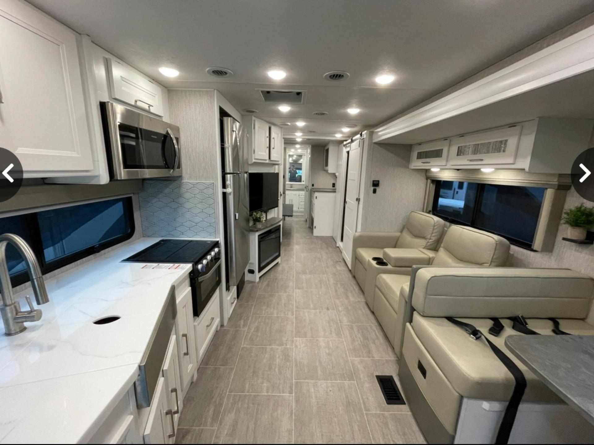 2022 COACHMEN MIRADA 35ES