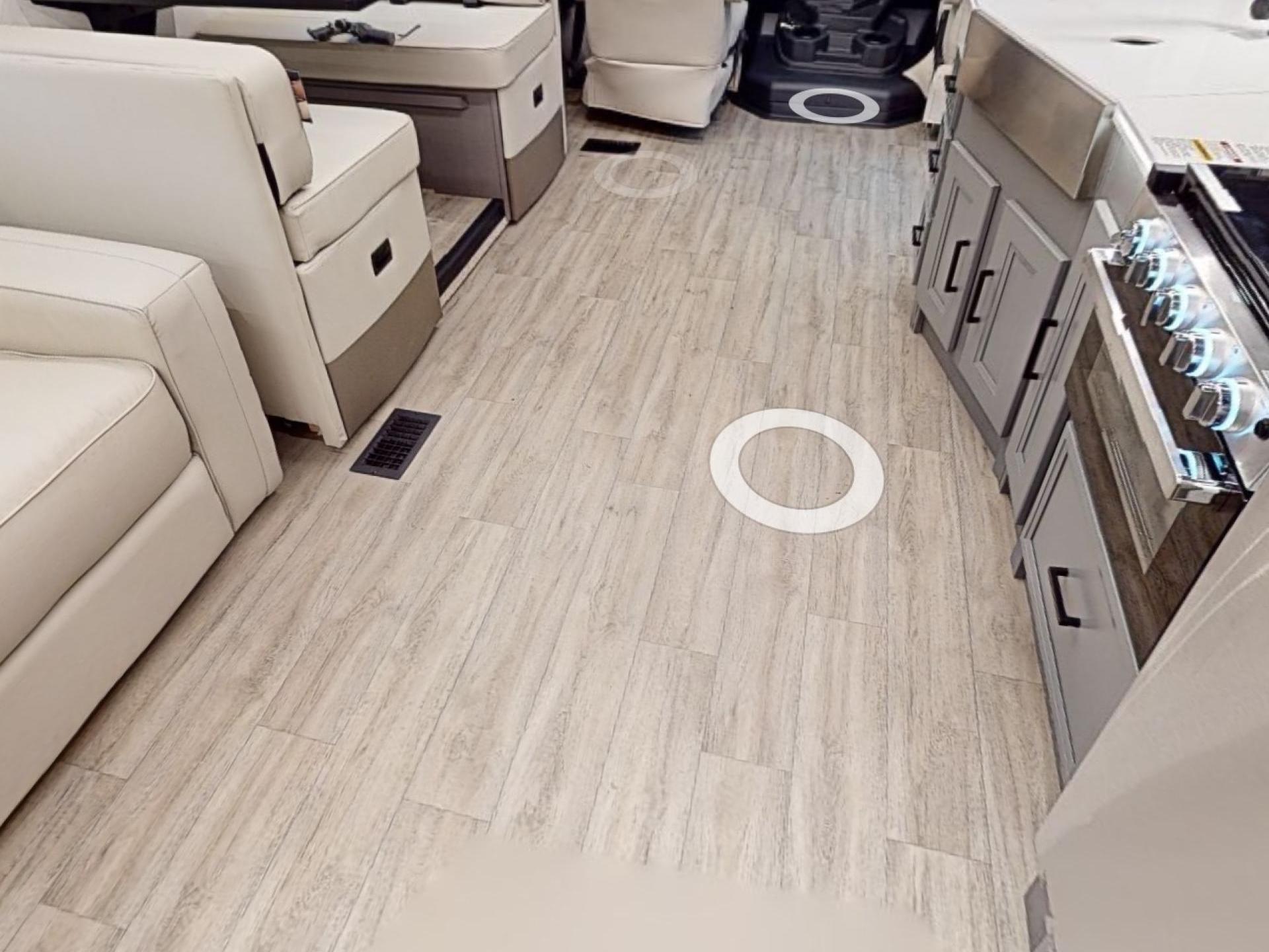 2022 COACHMEN MIRADA 35ES
