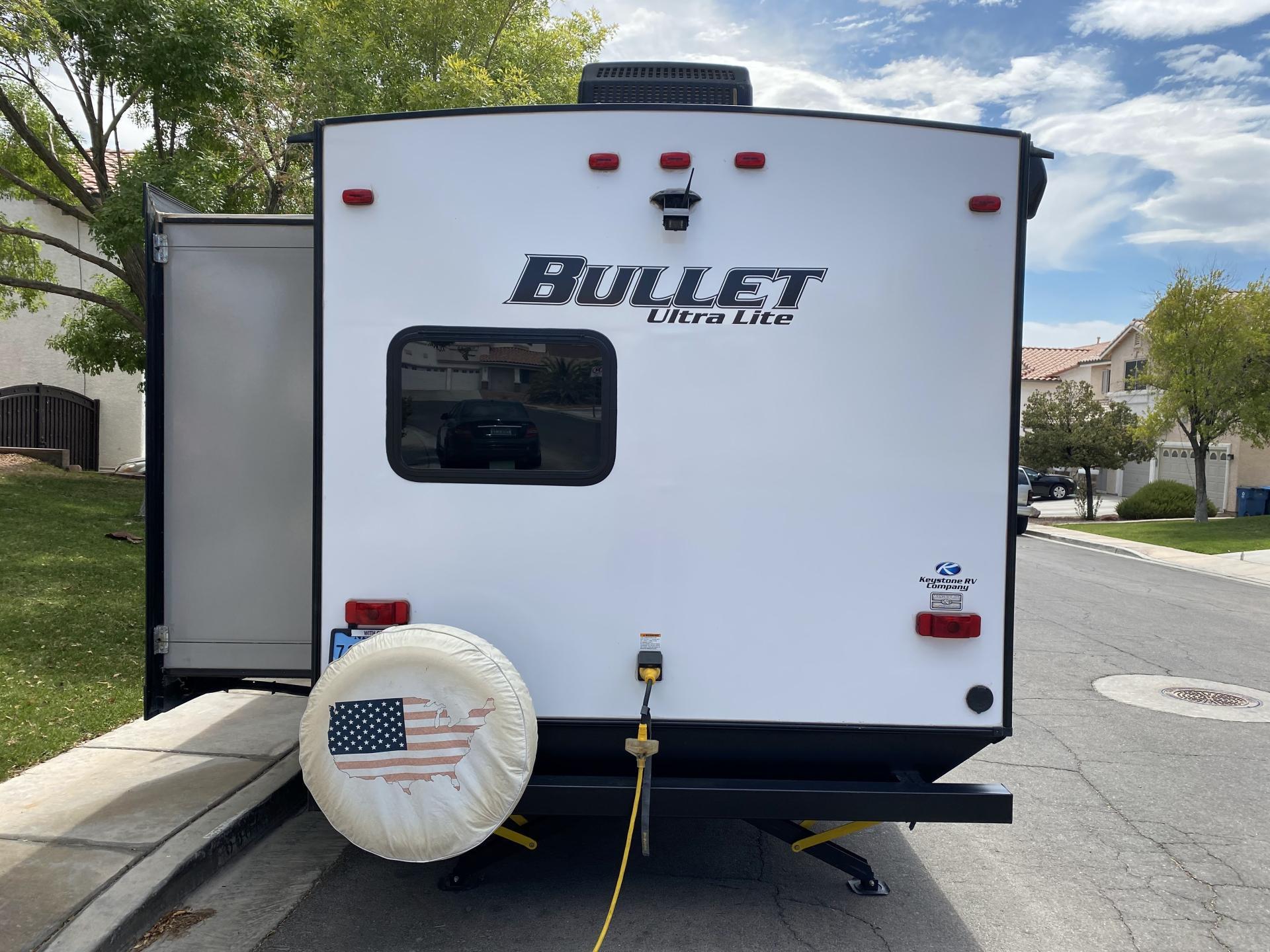 2021 KEYSTONE BULLET 331BHS