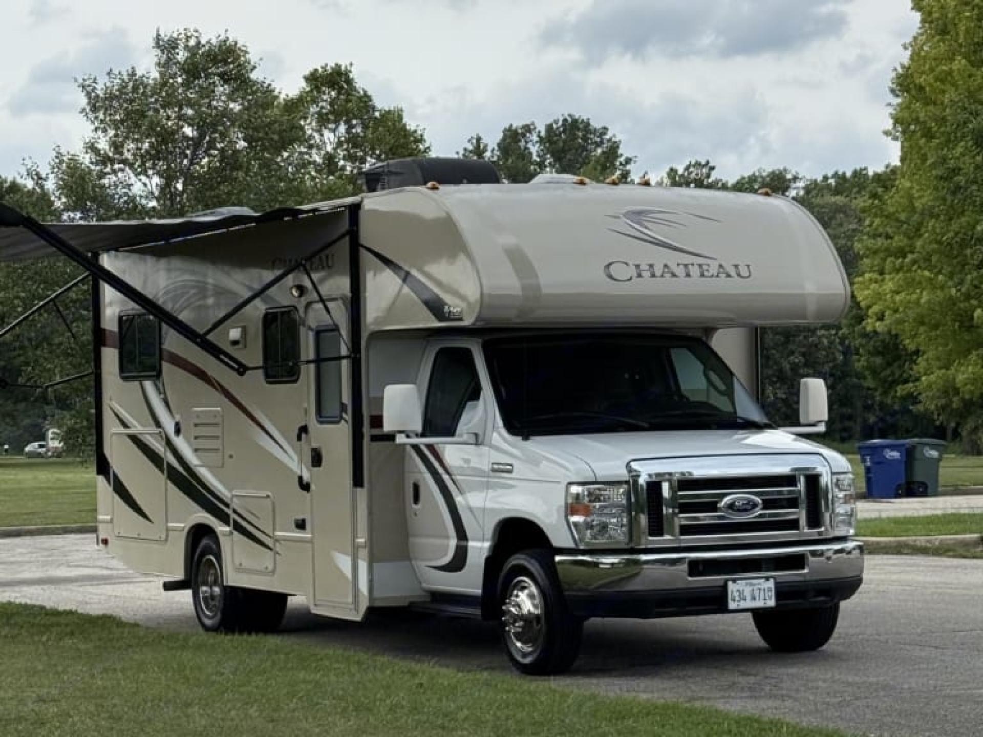 2017 THOR MOTOR COACH CHATEAU 24C