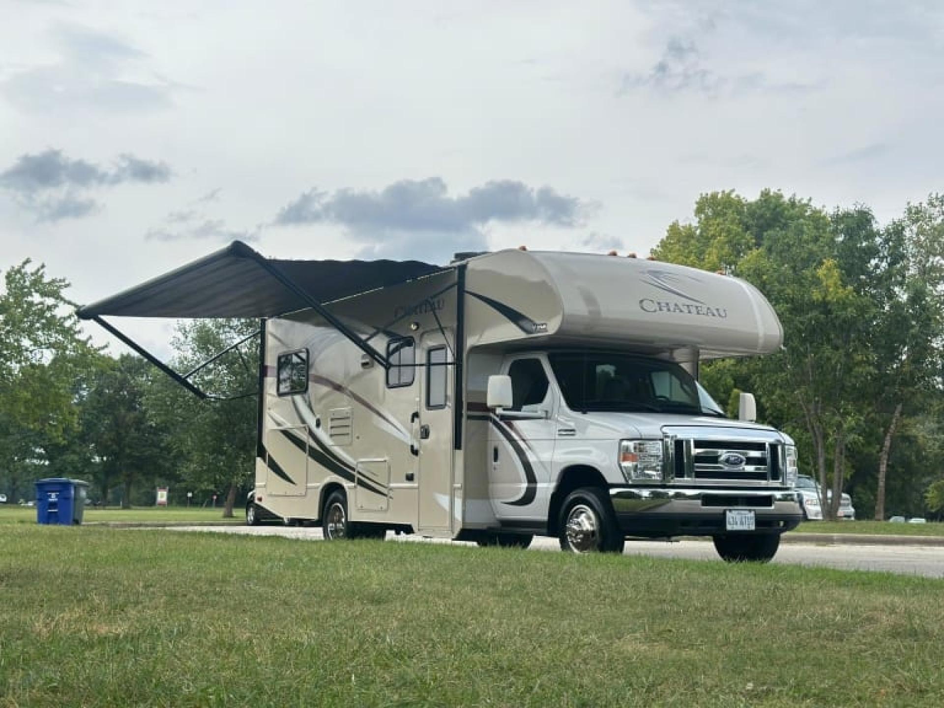 2017 THOR MOTOR COACH CHATEAU 24C