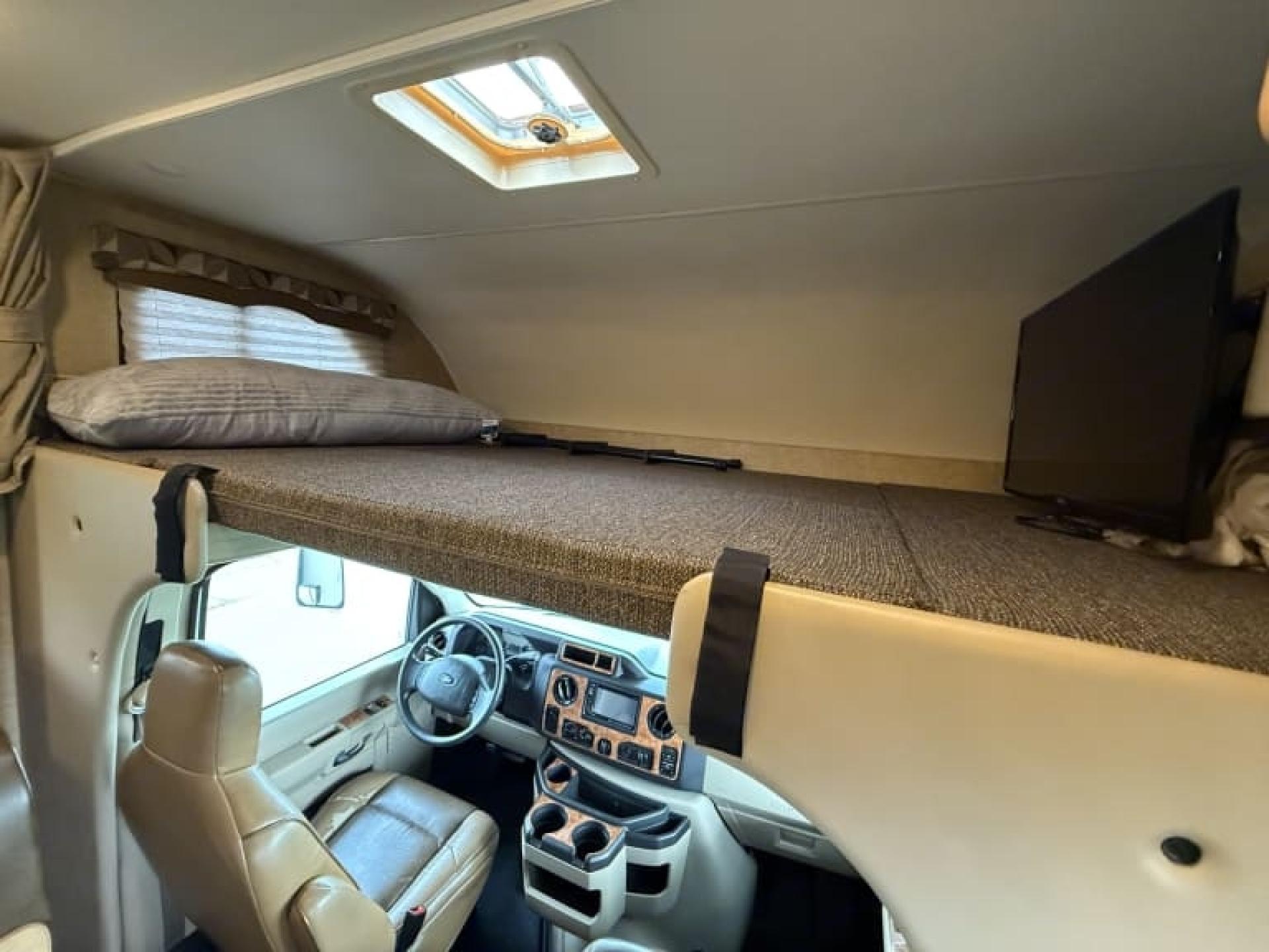 2017 THOR MOTOR COACH CHATEAU 24C