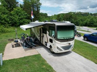 2016 THOR MOTOR COACH HURRICANE 34J