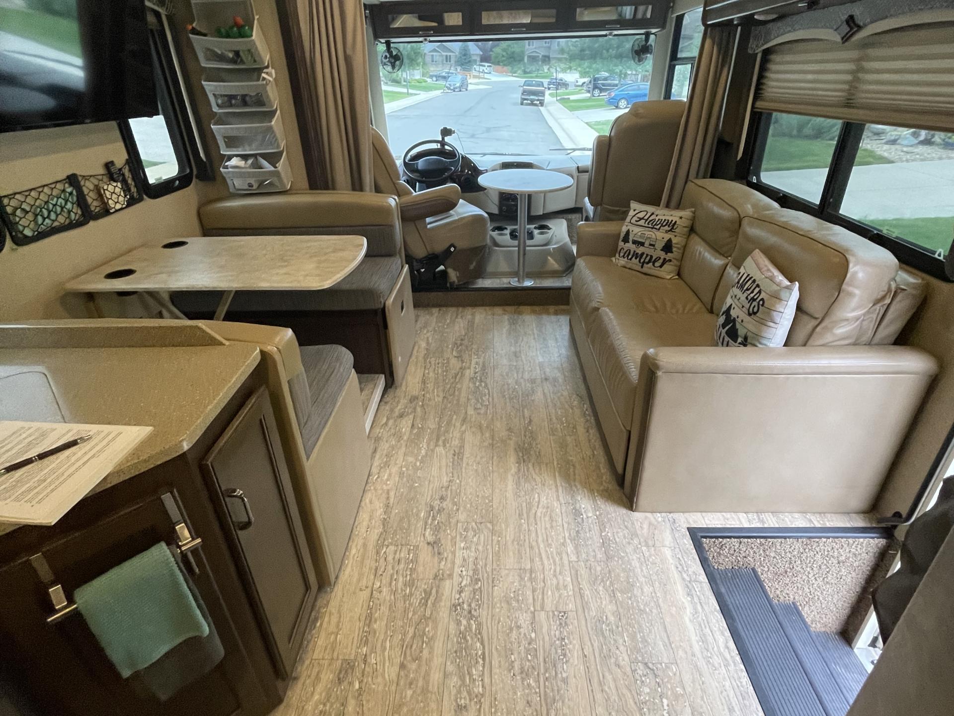 2016 THOR MOTOR COACH HURRICANE 34J