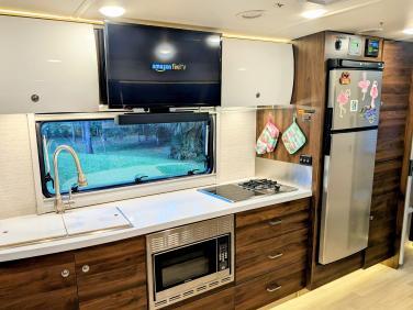 2025 WINNEBAGO VIEW 24D