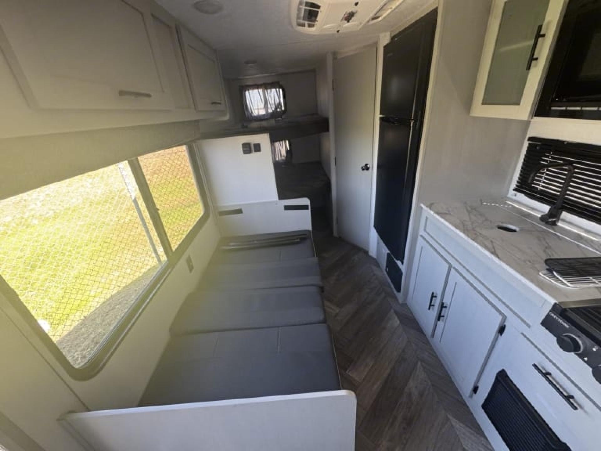 2021 FOREST RIVER WILDWOOD TRAVELER FSX M-179DBK