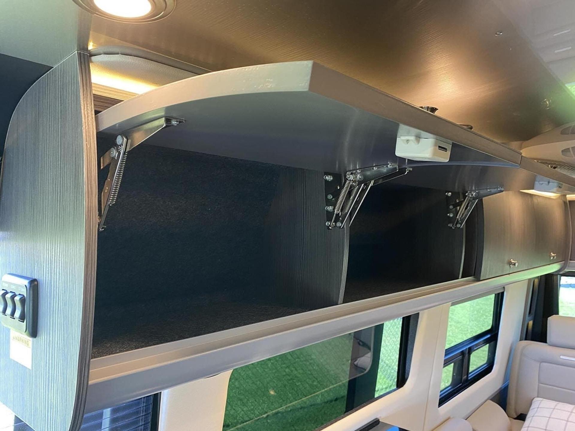 2025 AIRSTREAM INTERSTATE