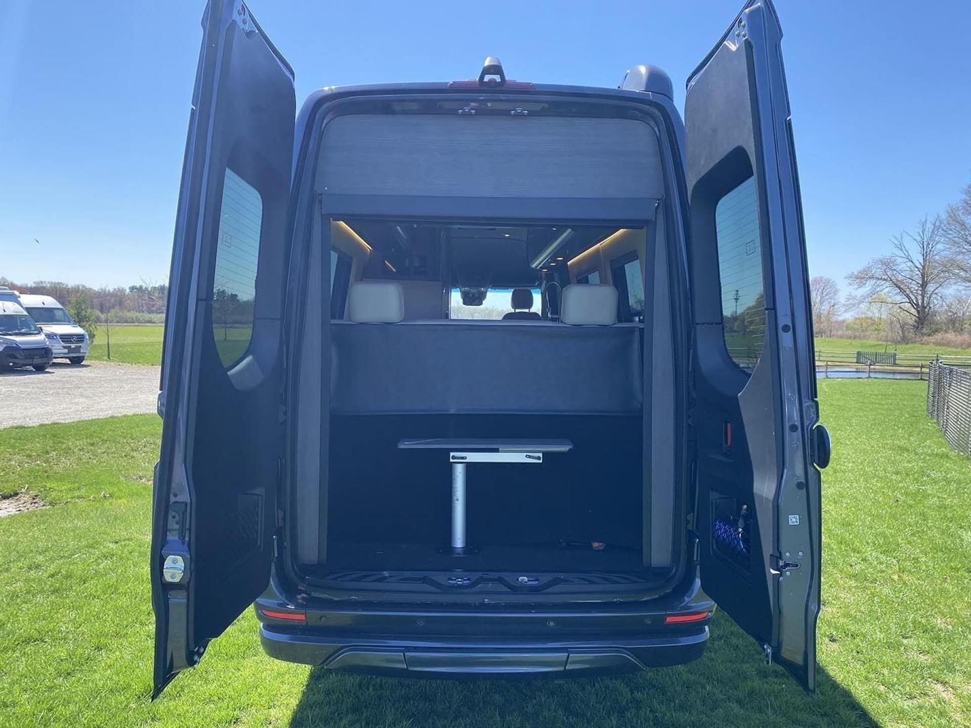 2025 AIRSTREAM INTERSTATE
