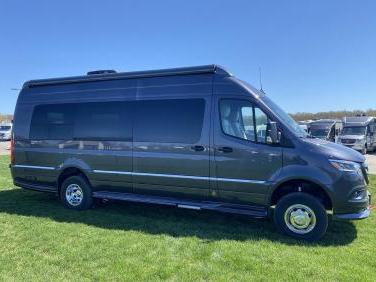 2025 AIRSTREAM INTERSTATE