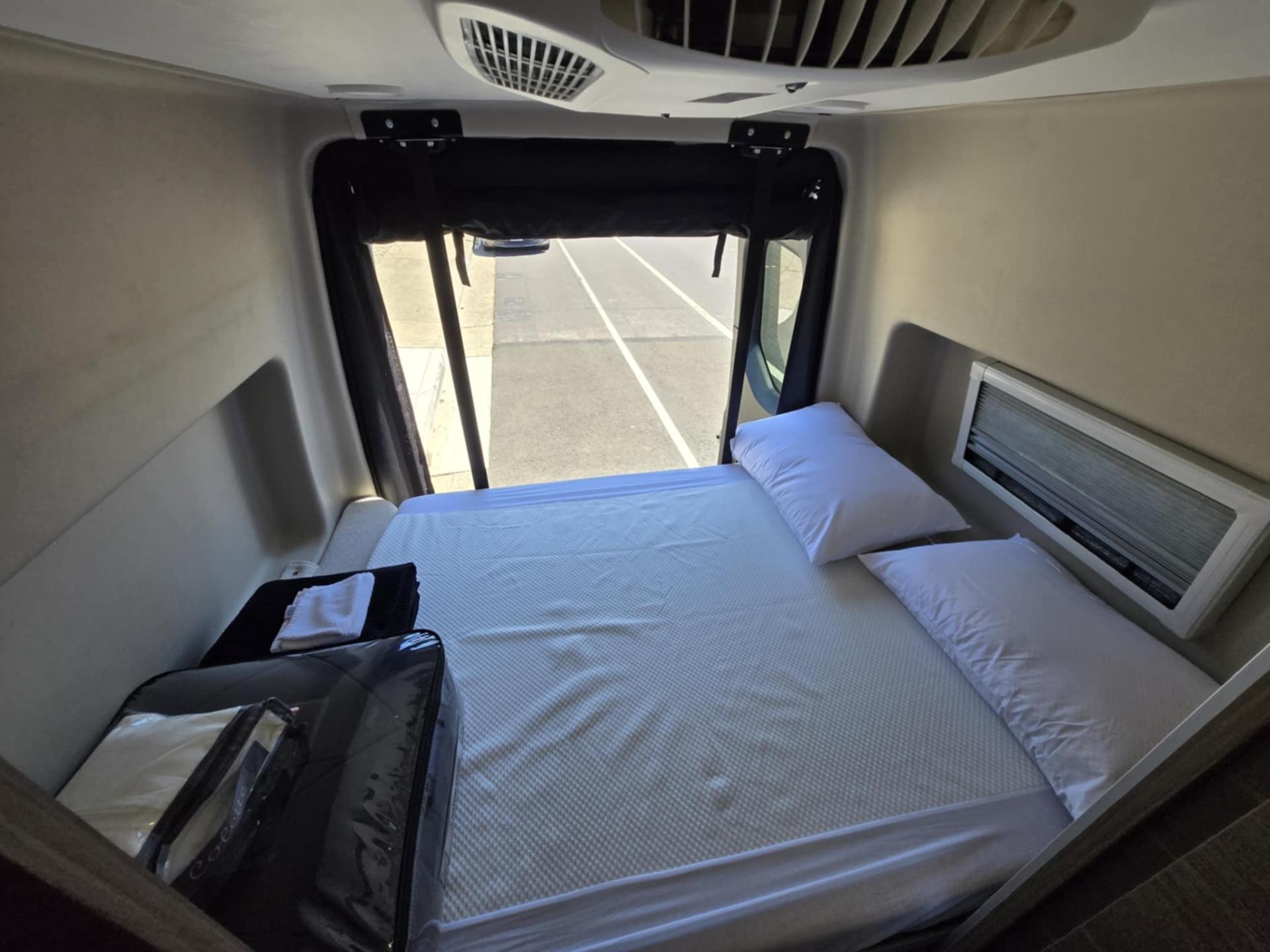 2025 ENTEGRA COACH LAUNCH 19YG AWD