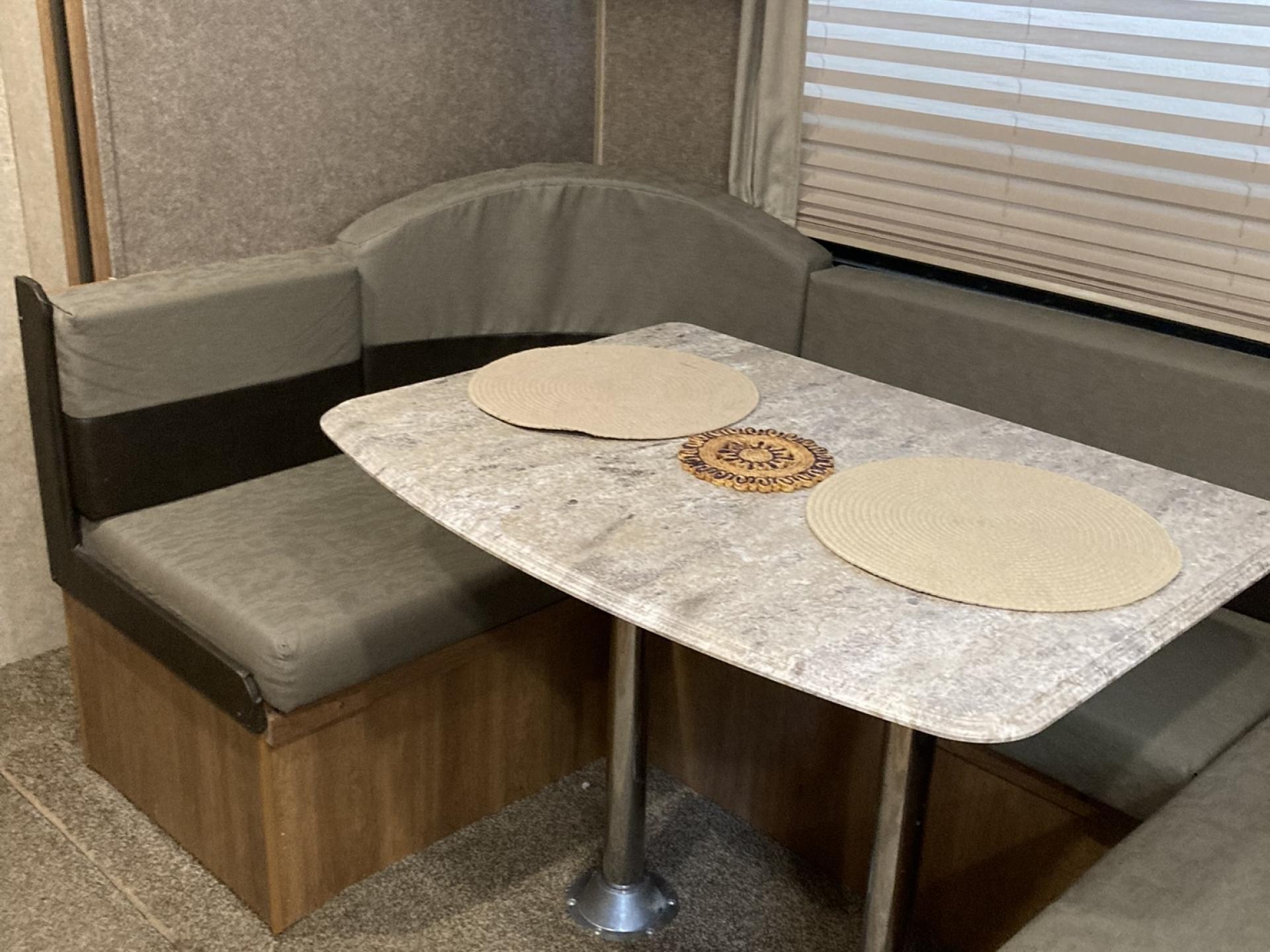 2018 COACHMEN CATALINA 291QBCK