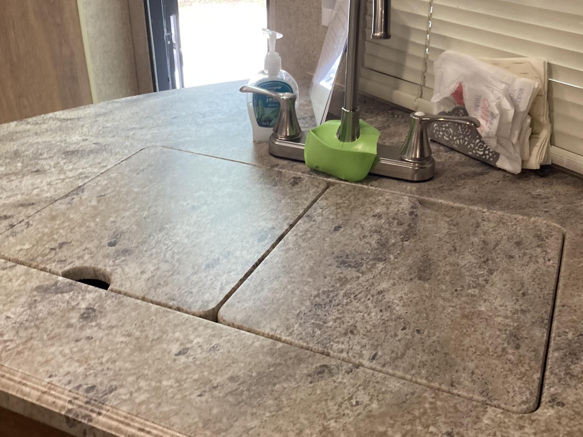 2018 COACHMEN CATALINA 291QBCK