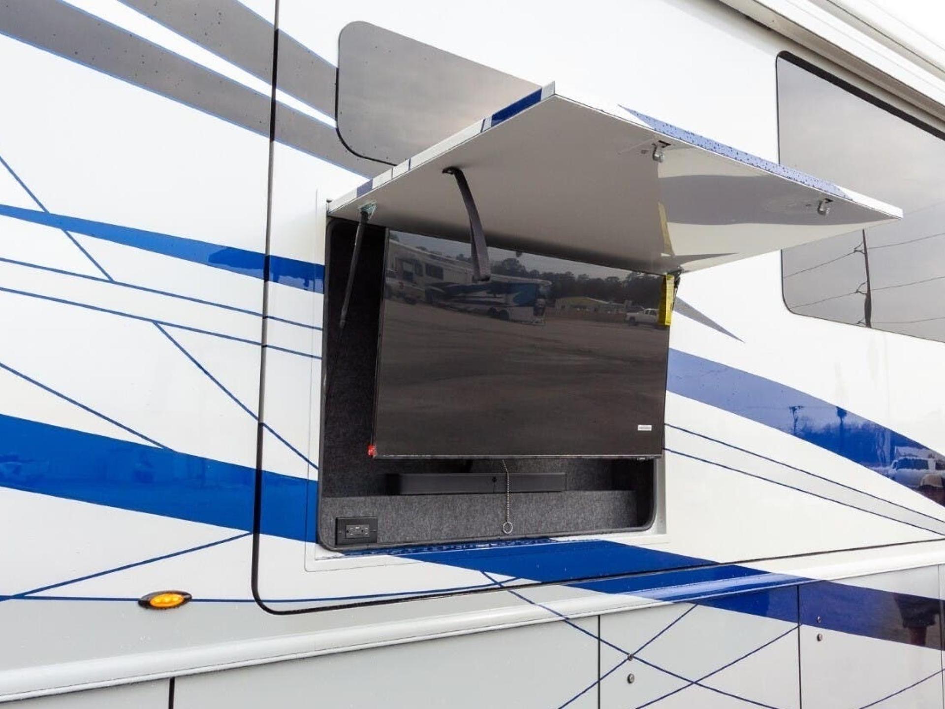 2025 FORETRAVEL REALM