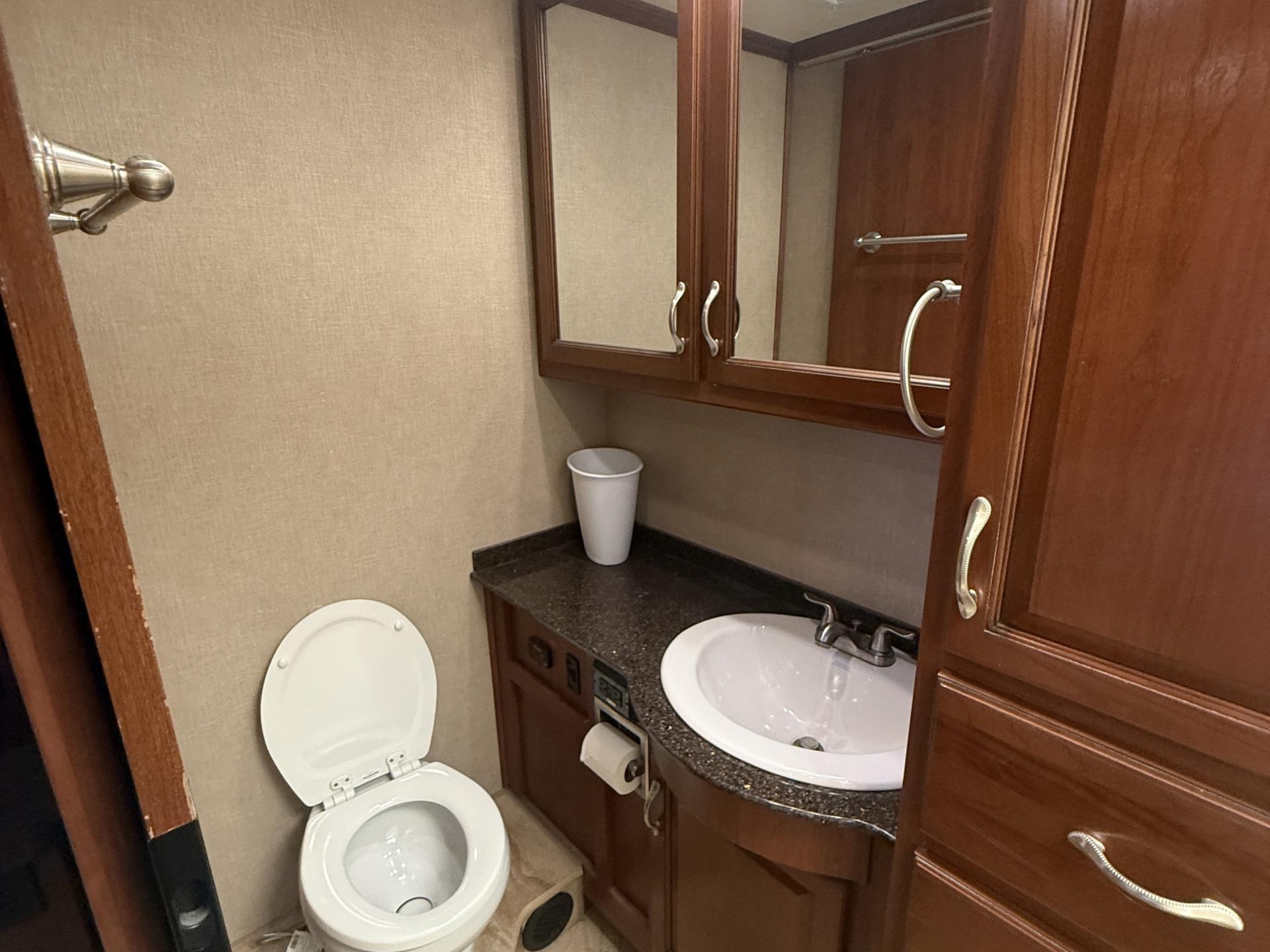 2016 FLEETWOOD BOUNDER 35K