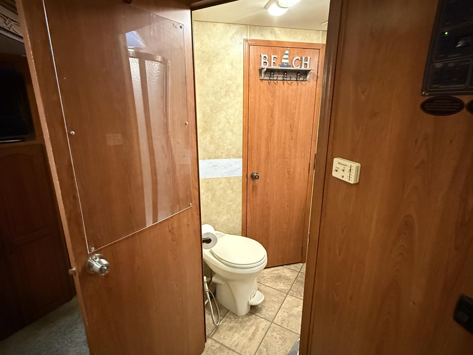 2011 COACHMEN ENCOUNTER 37TZ