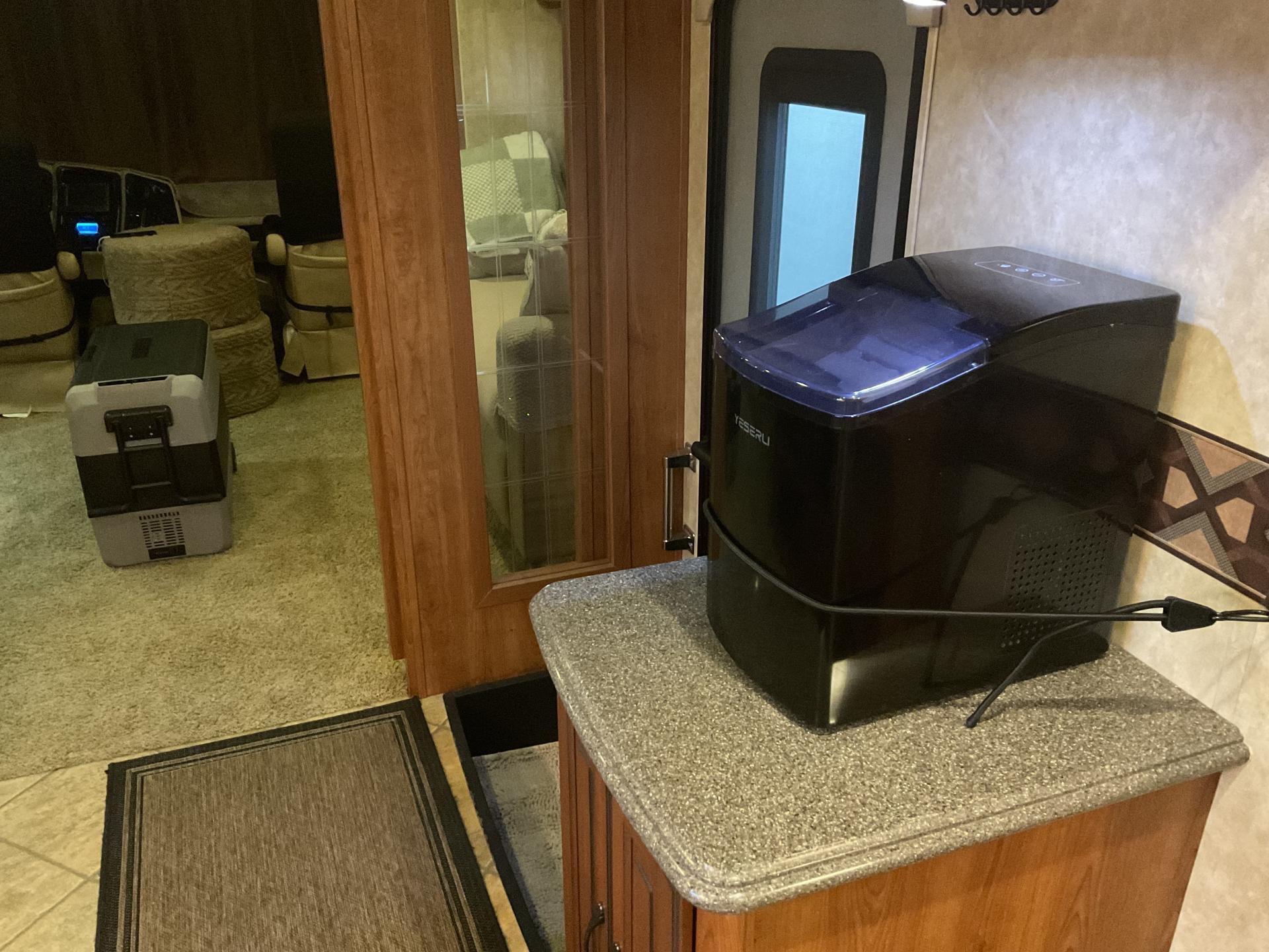 2011 COACHMEN ENCOUNTER 37TZ