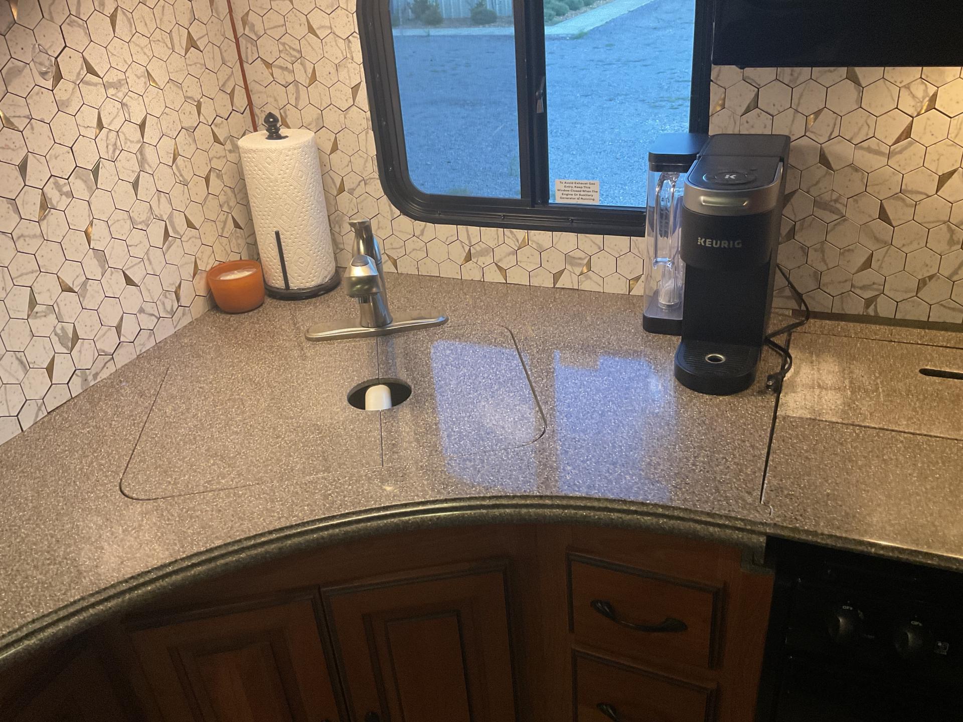 2011 COACHMEN ENCOUNTER 37TZ