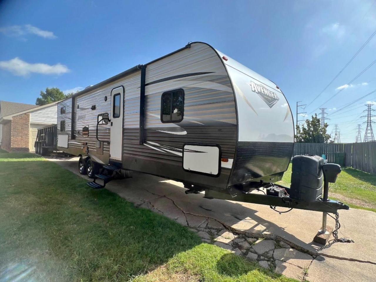 2018 PRIME TIME AVENGER 28DBS