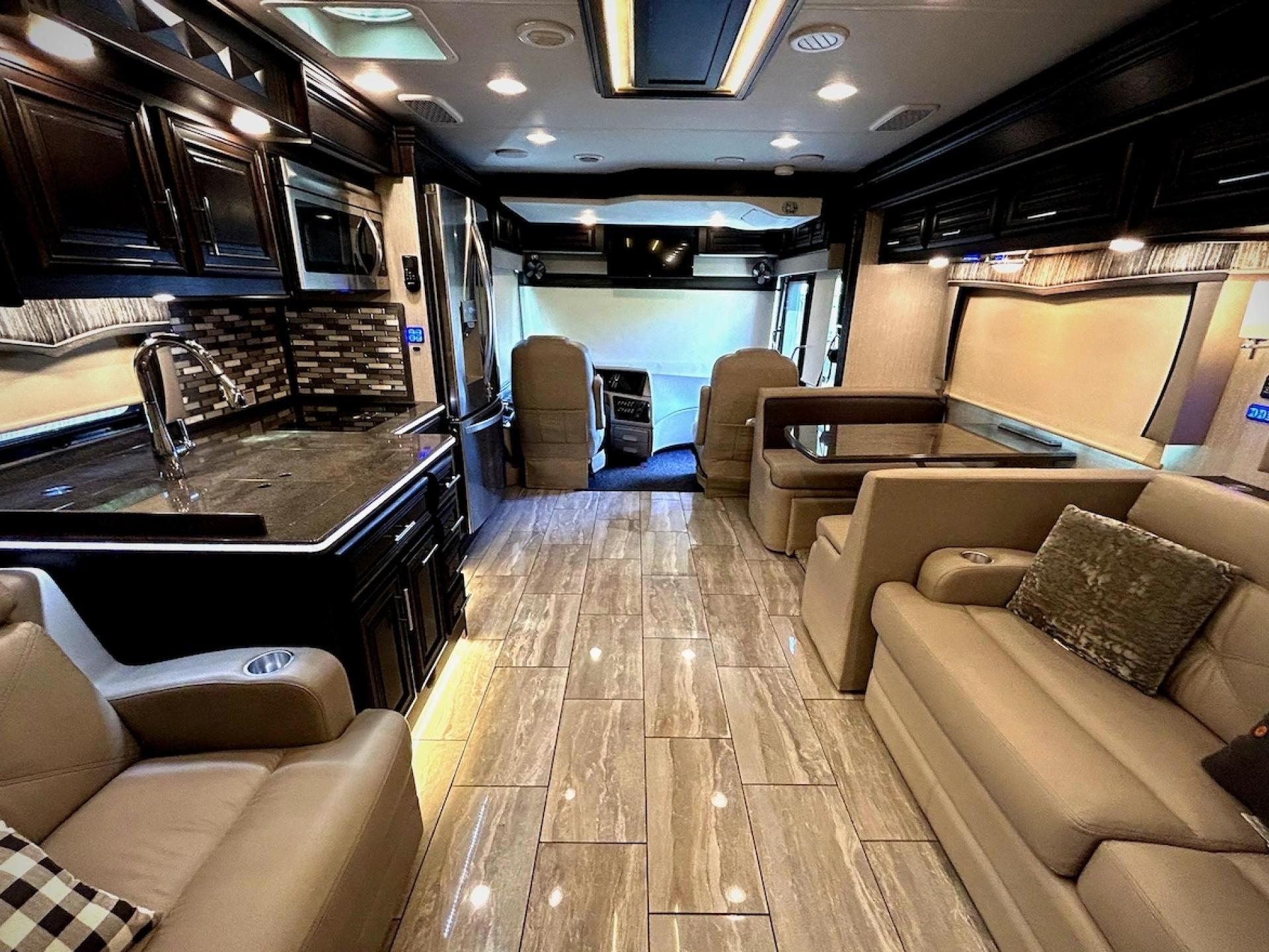 2022 FOREST RIVER BERKSHIRE XLT 45CA
