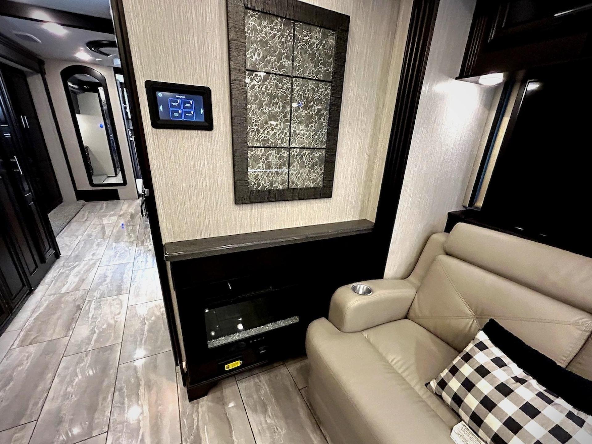 2022 FOREST RIVER BERKSHIRE XLT 45CA