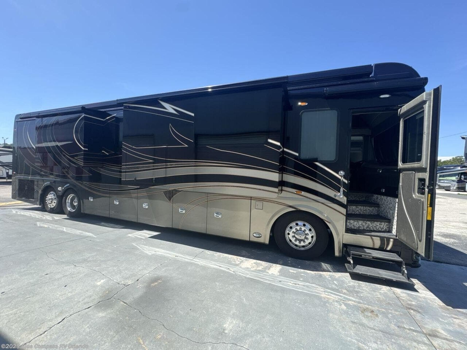 2023 FORETRAVEL REALM Realm FS605