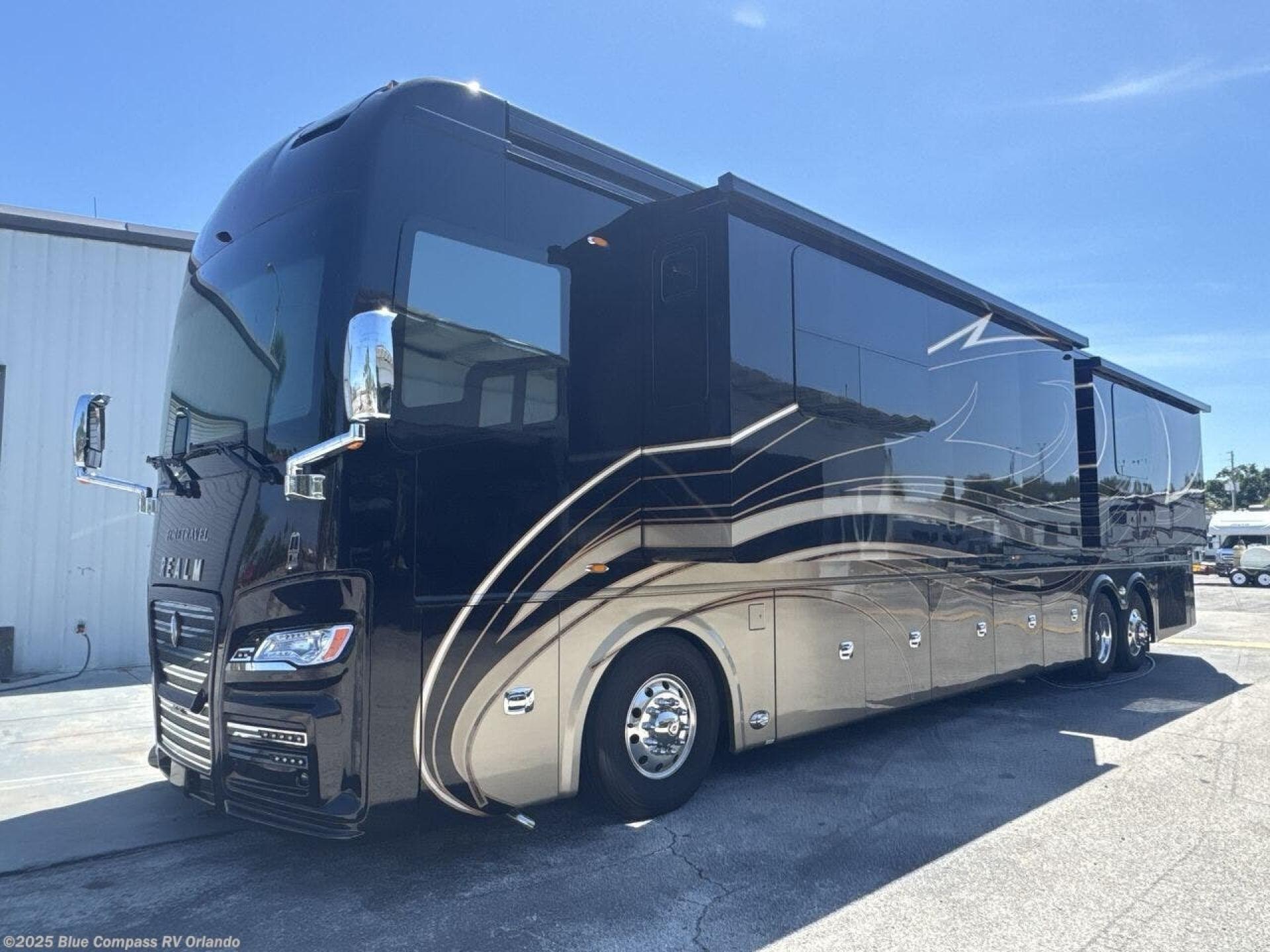 2023 FORETRAVEL REALM Realm FS605