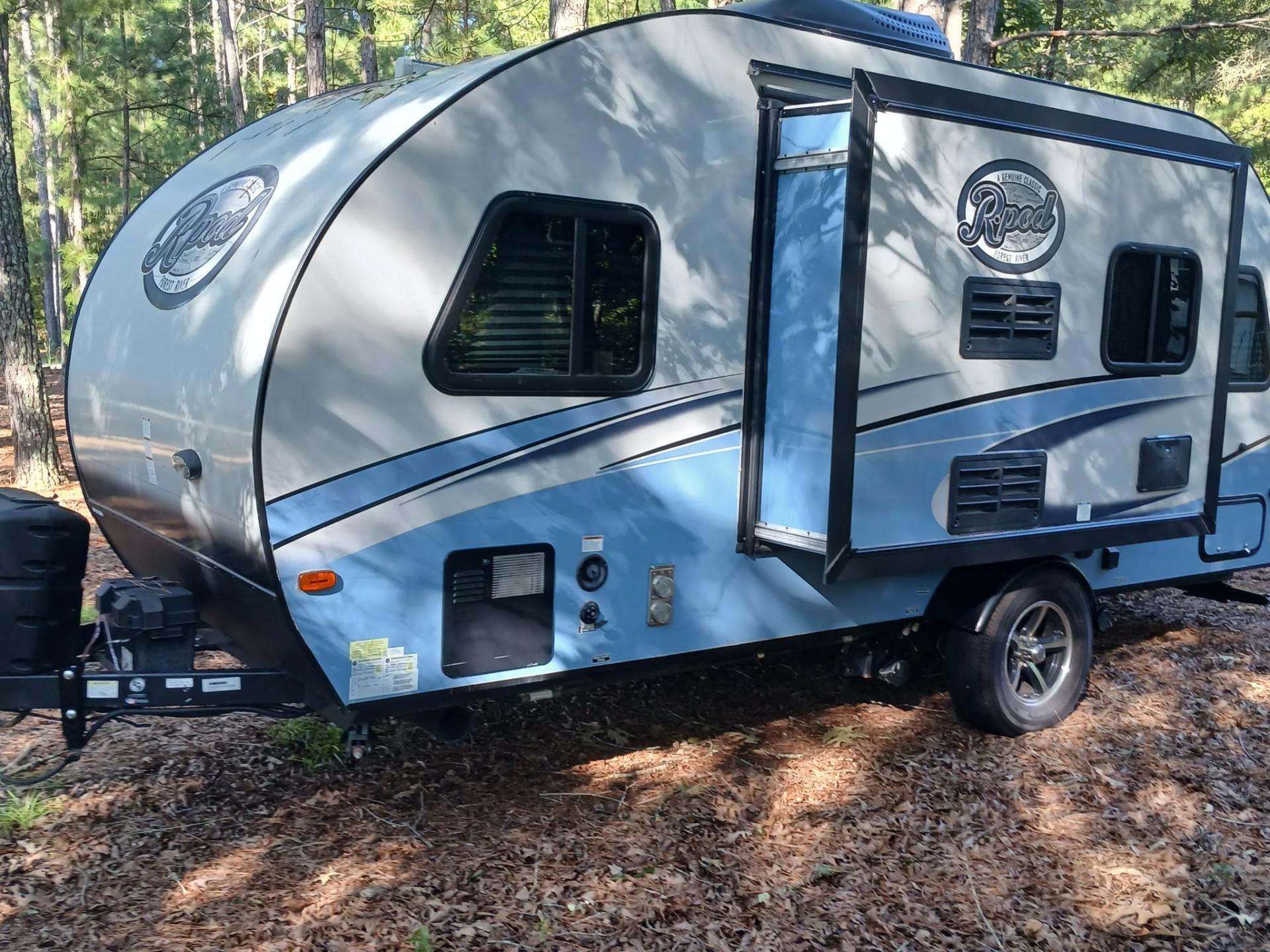 2018 FOREST RIVER R-POD 189