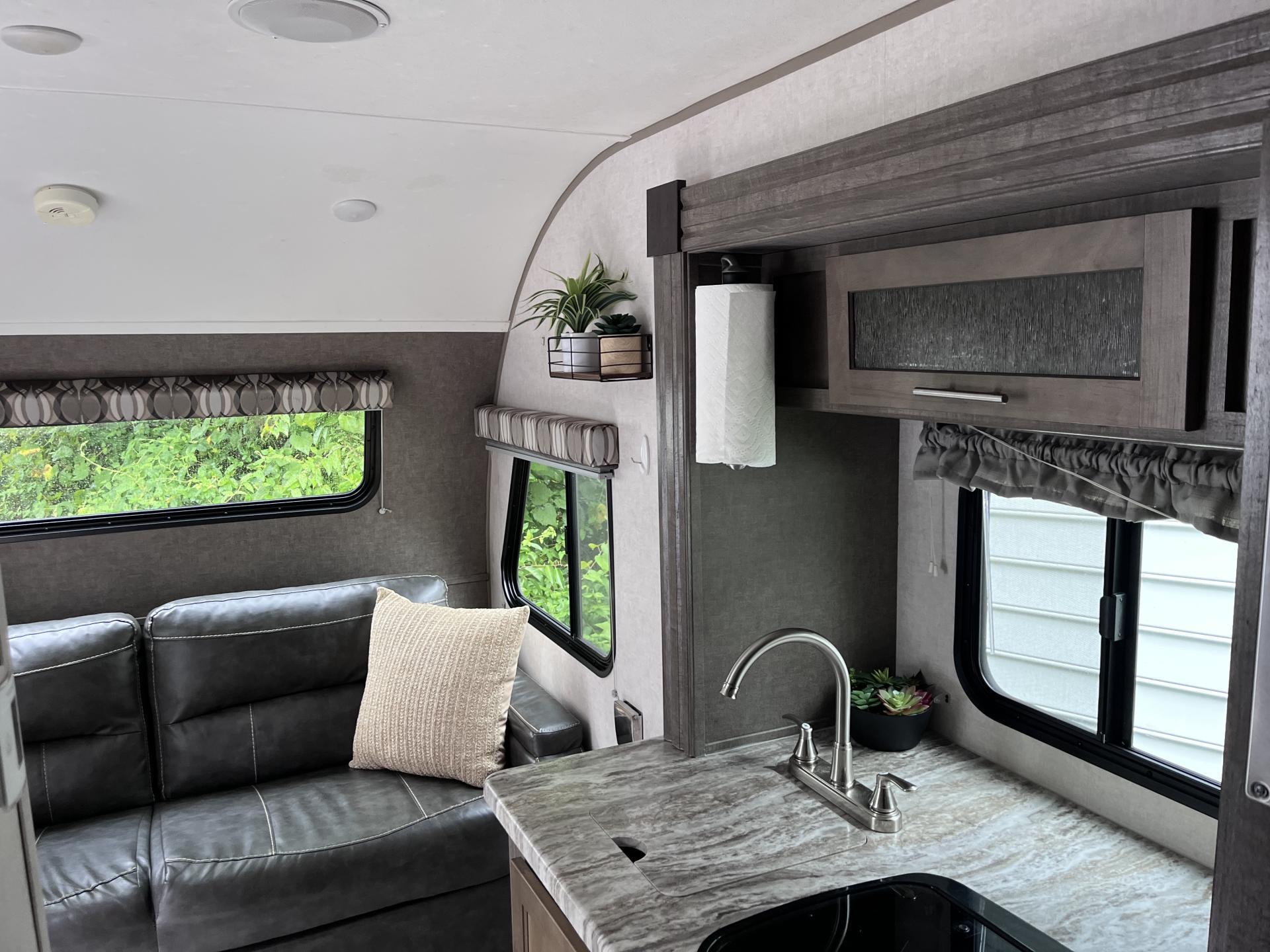 2018 FOREST RIVER R-POD 189