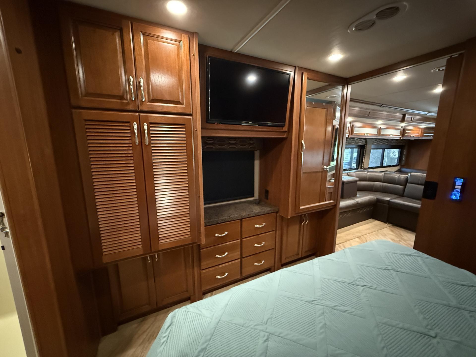 2016 FLEETWOOD BOUNDER 35K