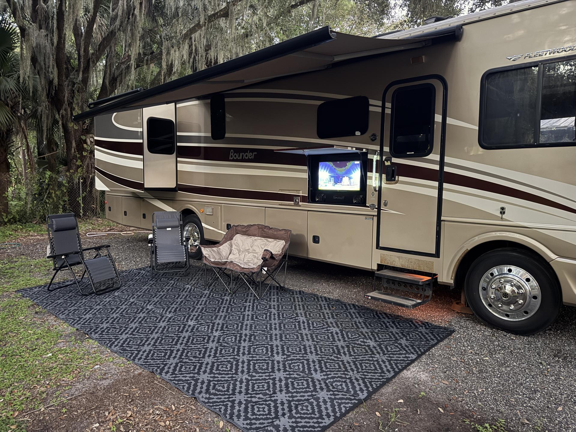2016 FLEETWOOD BOUNDER 35K