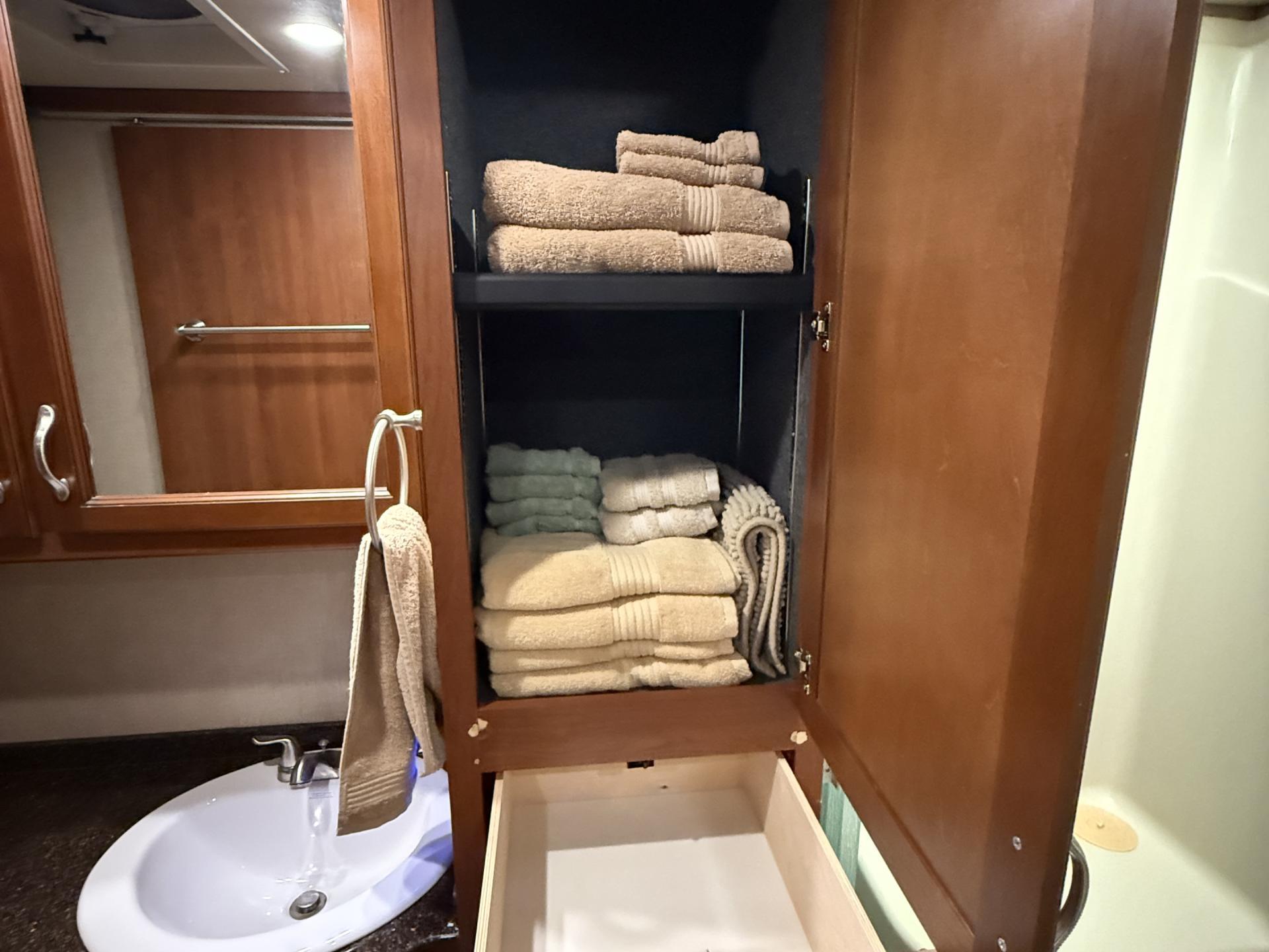 2016 FLEETWOOD BOUNDER 35K