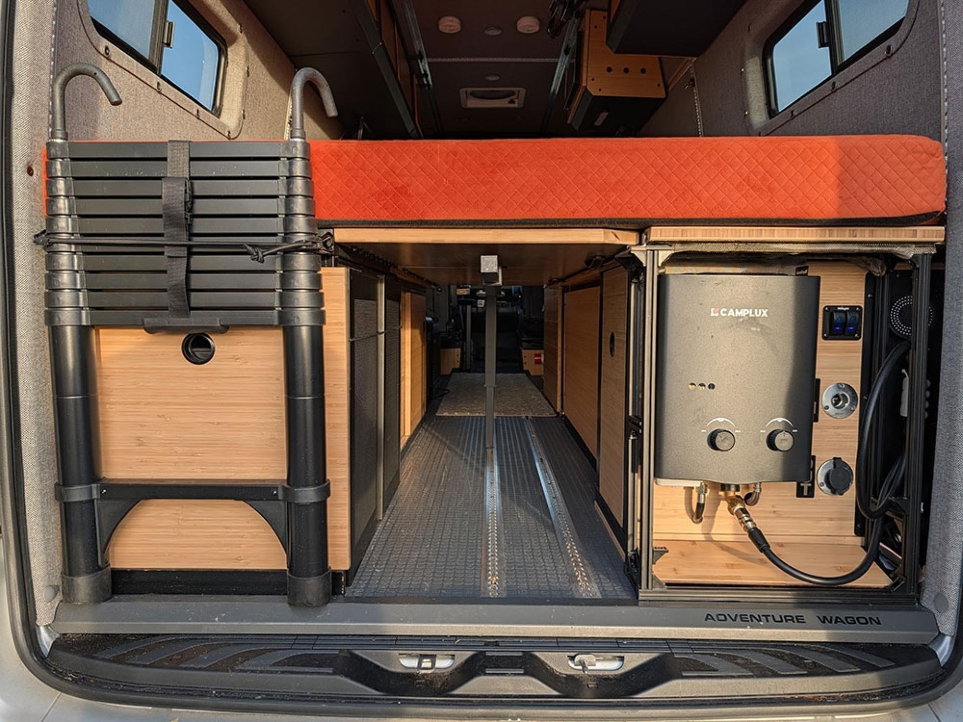 2023 WINNEBAGO ADVENTURE WAGON 70SE