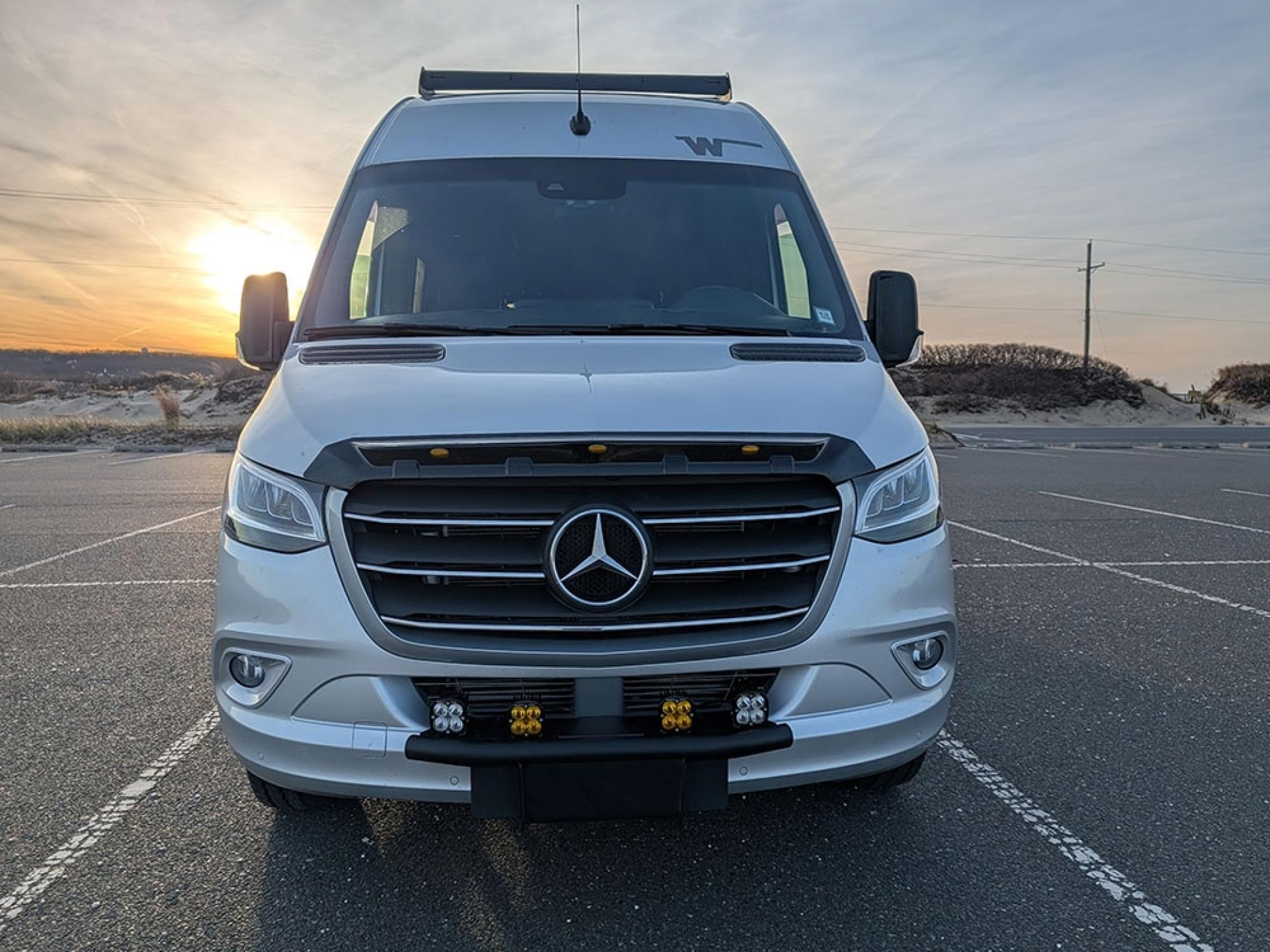 2023 WINNEBAGO ADVENTURE WAGON 70SE