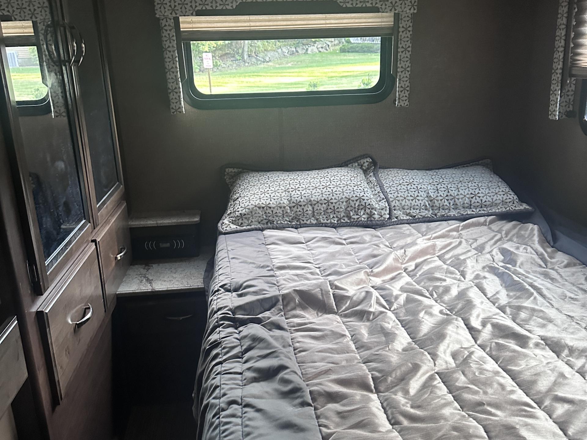 2018 THOR MOTOR COACH AXIS 25.4