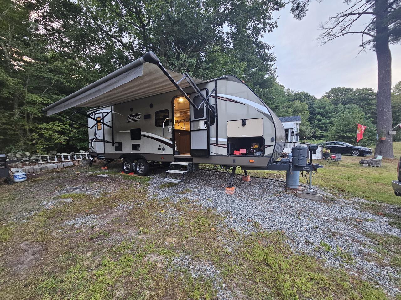 2018 COLEMAN AMERICANA Lantern 2885bh
