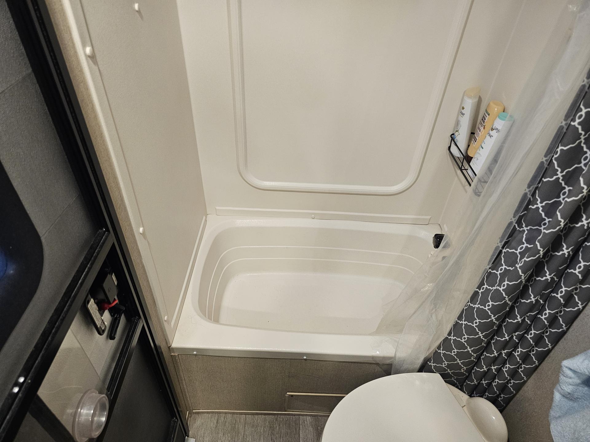 2018 COLEMAN AMERICANA Lantern 2885bh