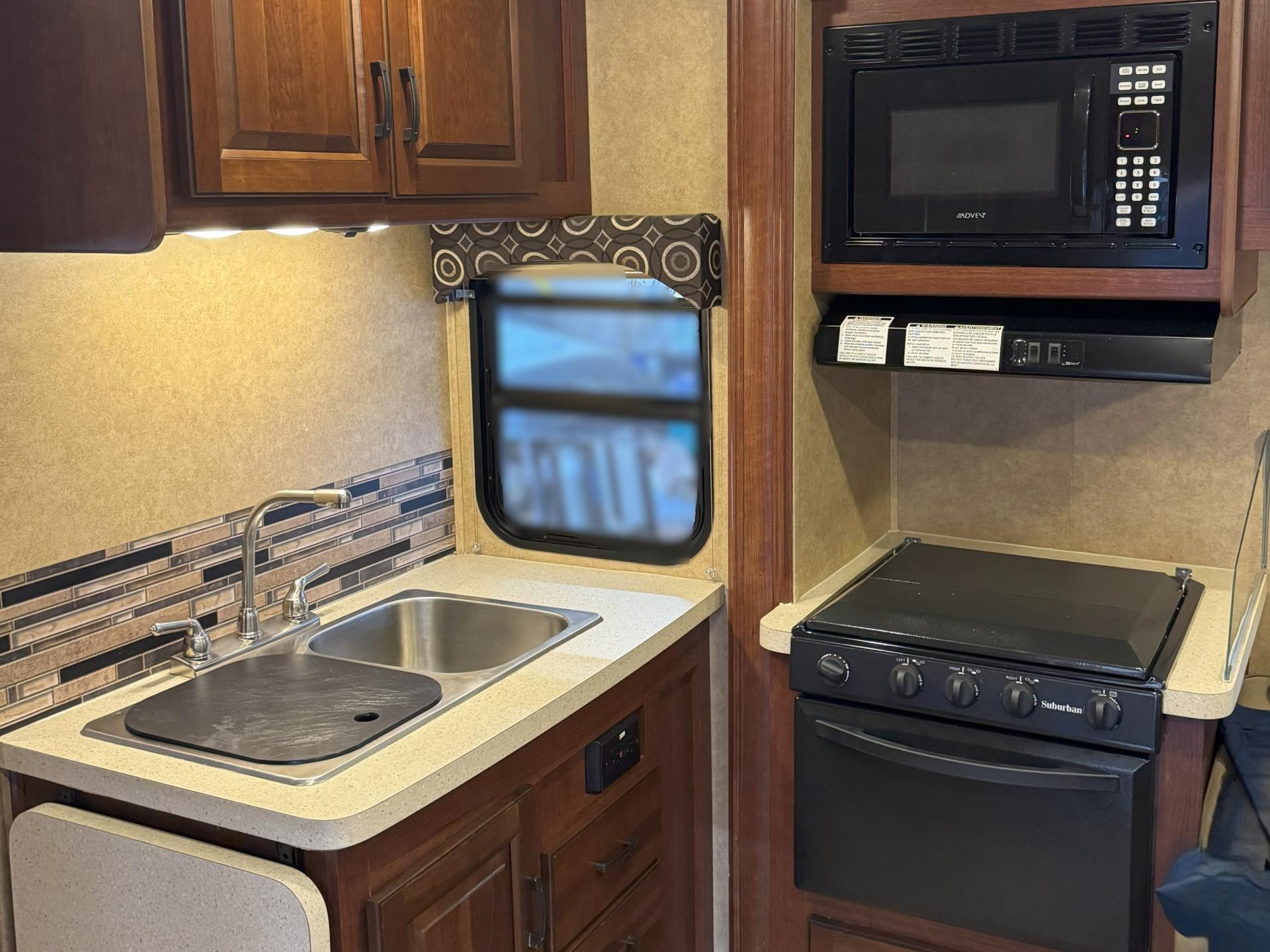 2015 FOREST RIVER FORESTER 3171DSF