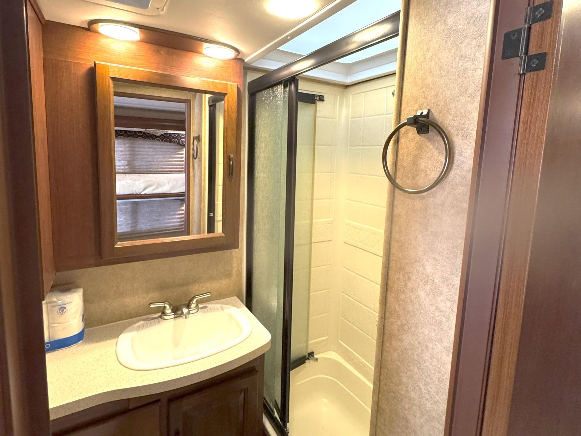 2015 FOREST RIVER FORESTER 3171DSF