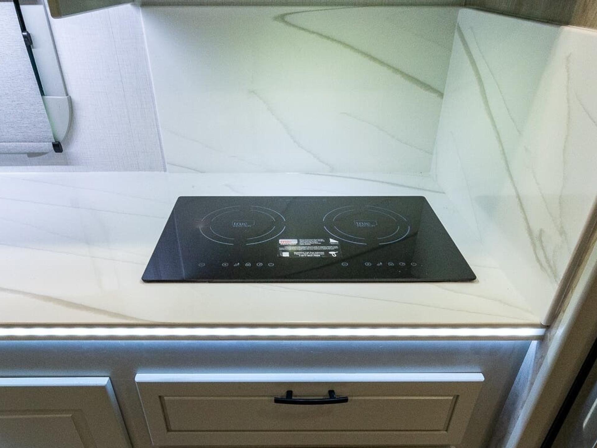 2025 DYNAMAX DX3 34KD