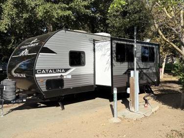 2025 COACHMEN CATALINA SUMMIT 261BHS