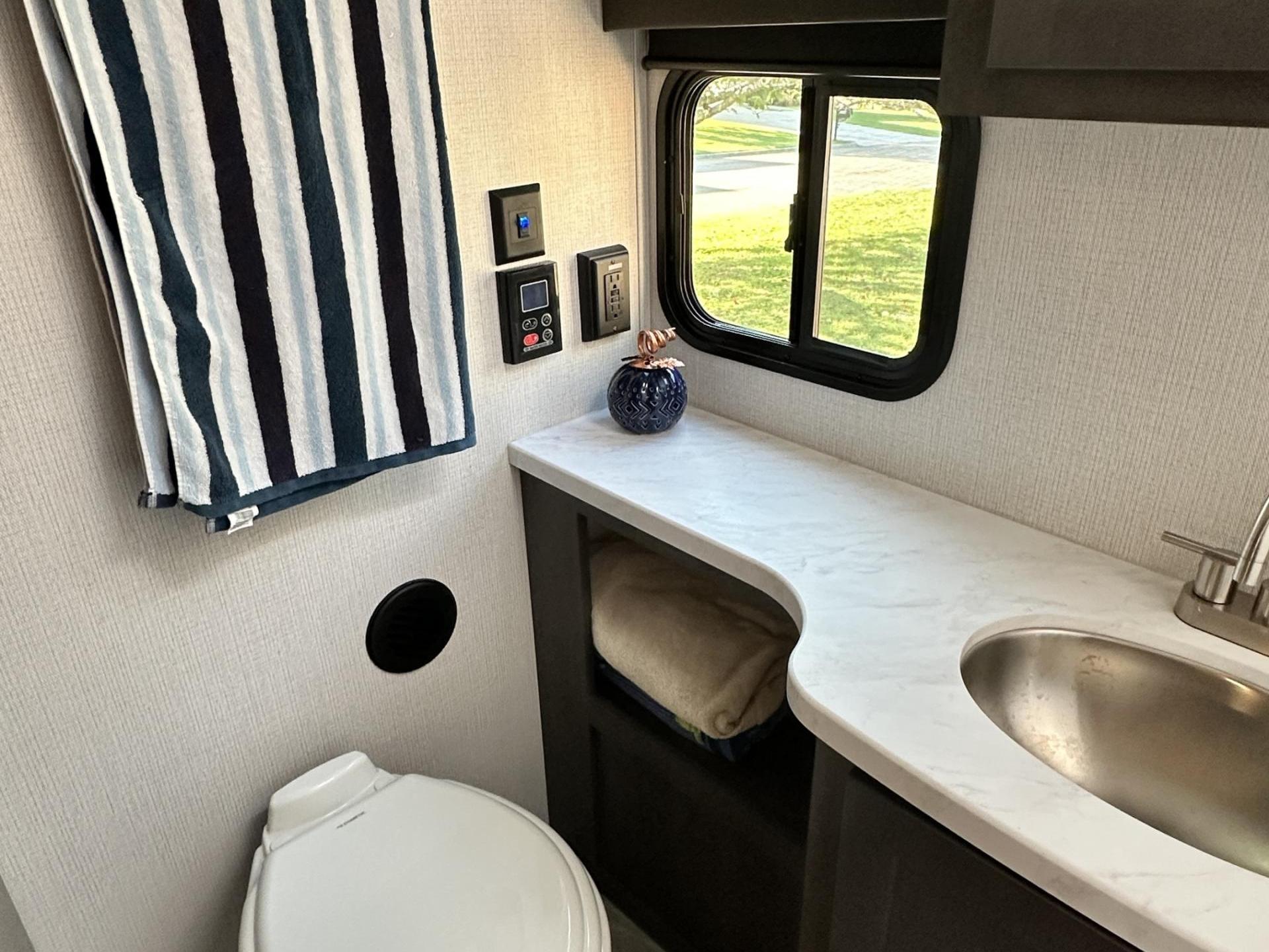 2025 KEYSTONE COUGAR 22MLS