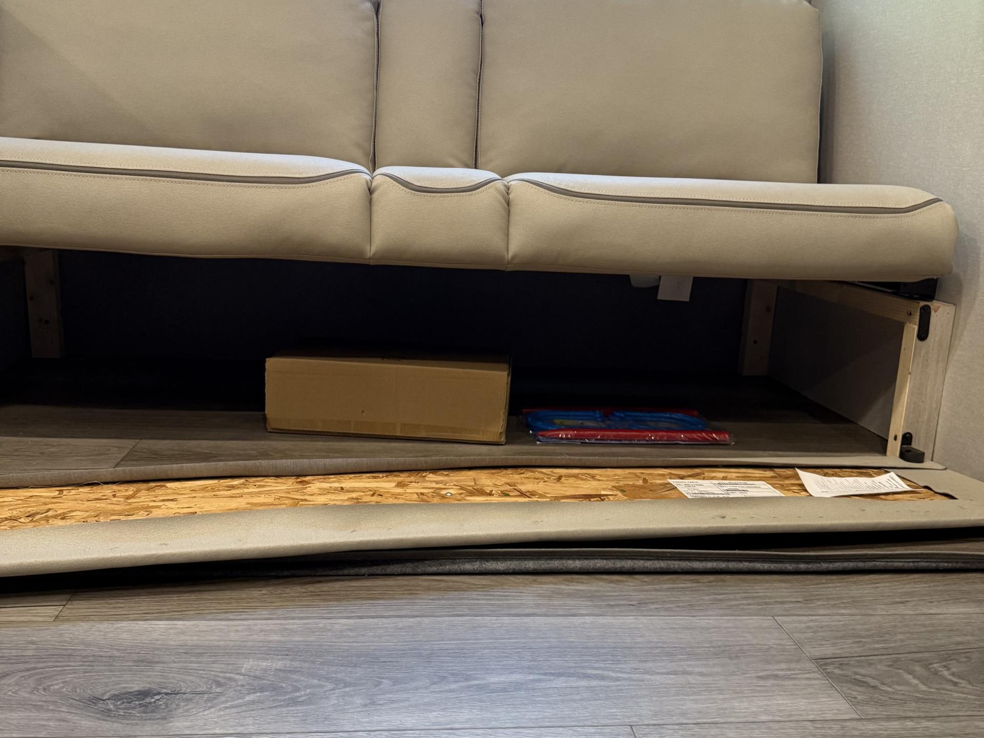 2025 COACHMEN CATALINA SUMMIT 261BHS