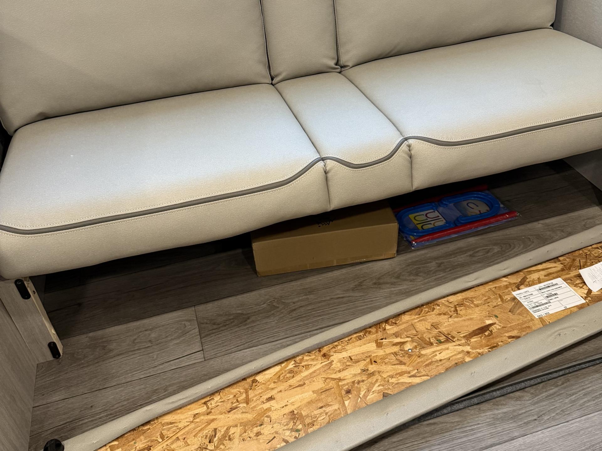 2025 COACHMEN CATALINA SUMMIT 261BHS