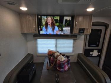 2022 WINNEBAGO MINNIE 2529RG